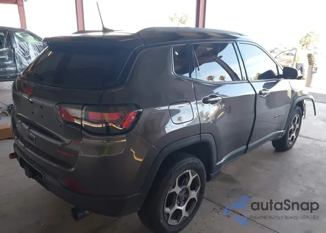 2022 Jeep Compass Trailhawk 4X4 from USA, damaged, VIN 3C4NJDDB1NT163191